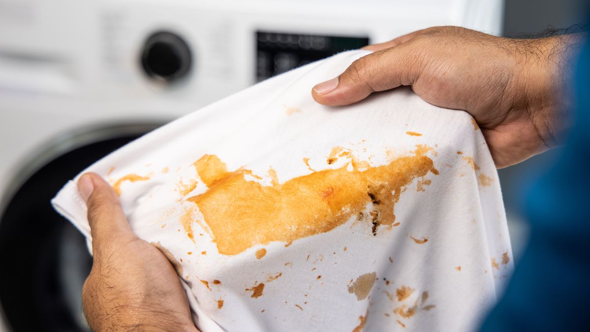 لکه ی روغنی قدیمی - پاک کردن لکه روغن از لباس