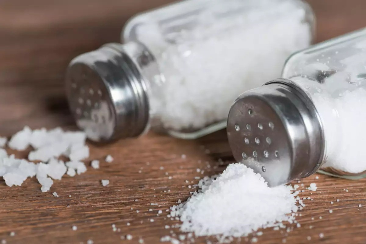 نمک اضافه غذا - از بین بردن شوری غذا