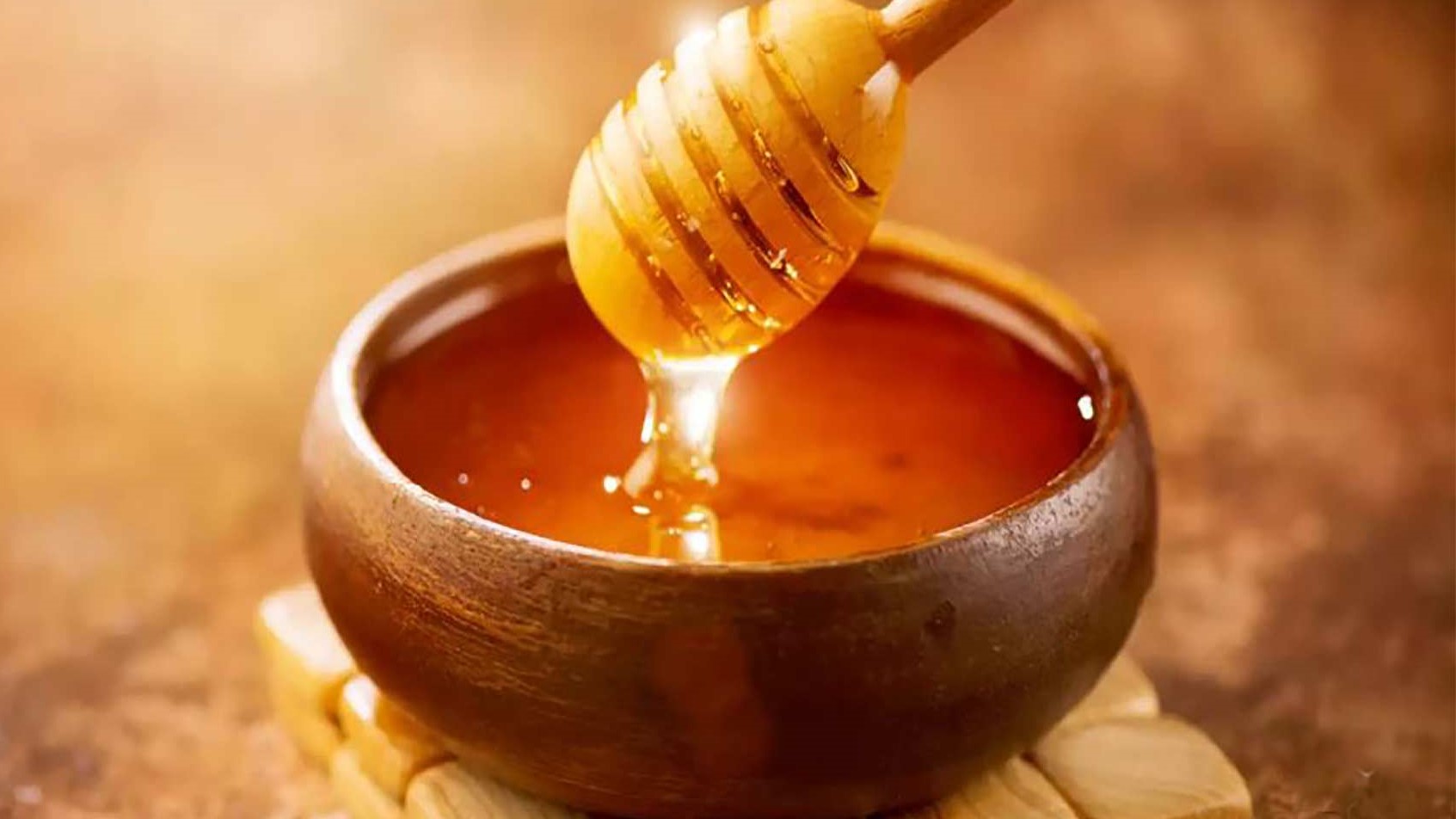 عسل تقلبی - شکرک زدن عسل