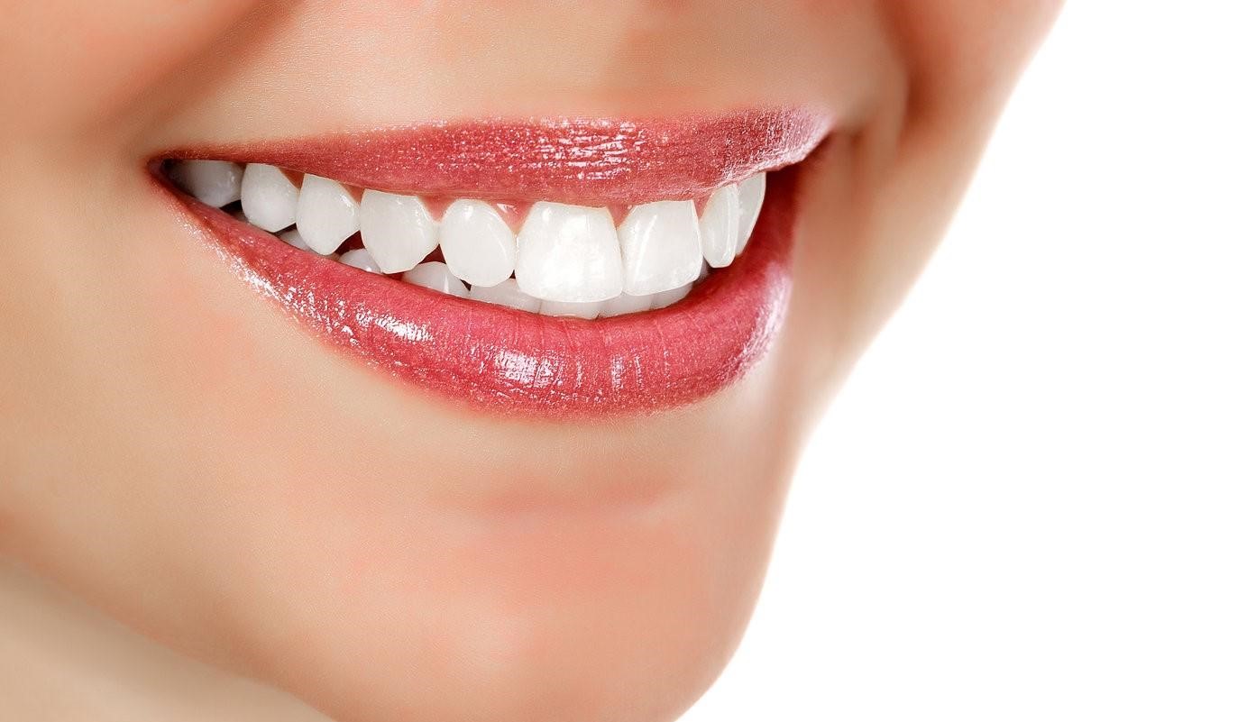 از بین بردن زردی دندان - سفید کردن دندان با جوش شیرین