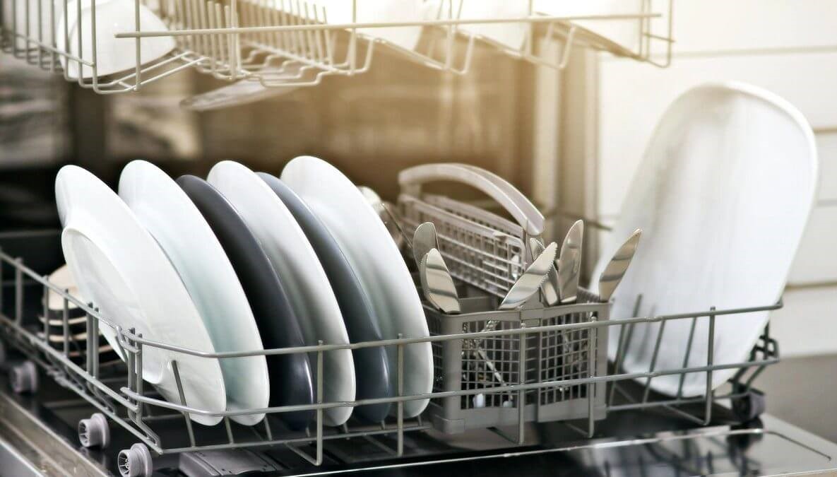 شستن ماشین ظررفشویی - رفع بوی بد ماشین ظرفشویی