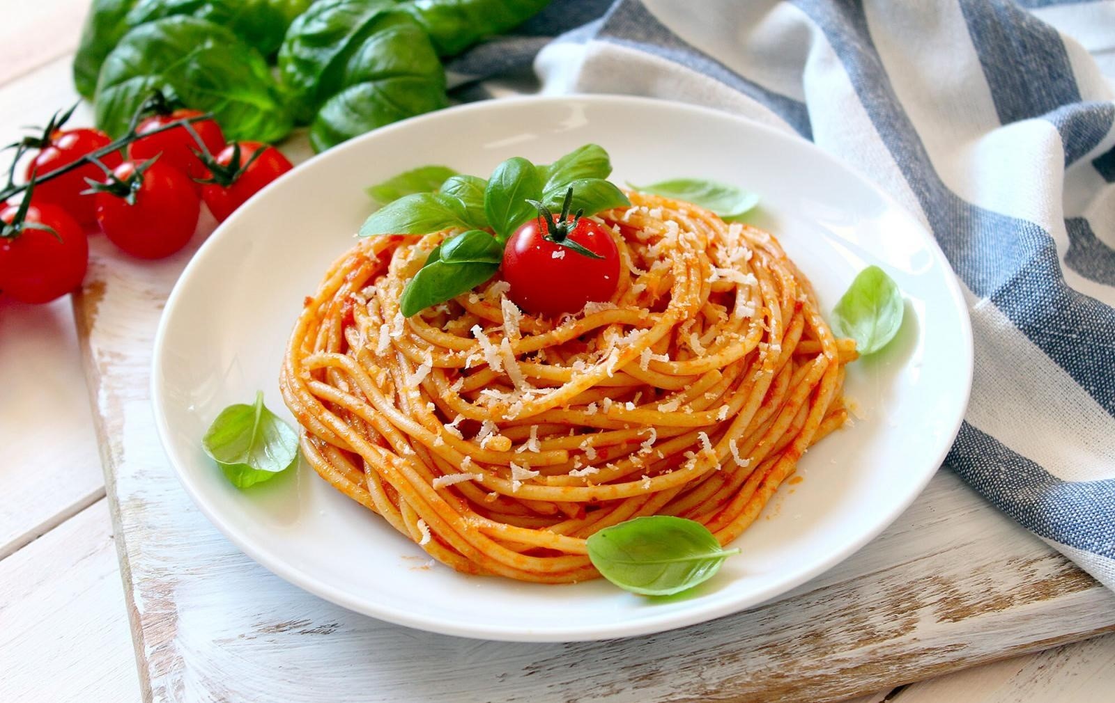 پاستا - طرز تهیه ماکارونی بدون دم کشیدن