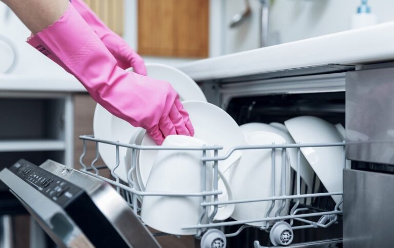 رفع بوی بد ماشین ظرفشویی