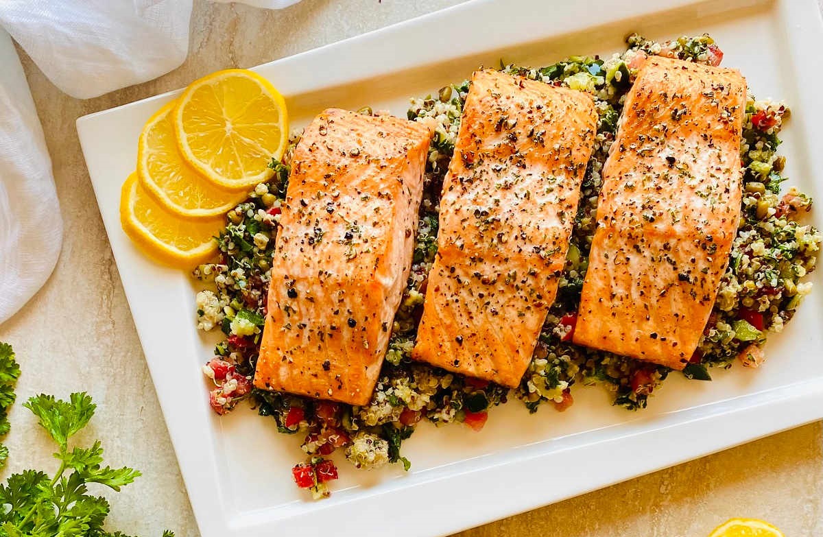 مزه دار کردن ماهی قزل آلا با زعفران