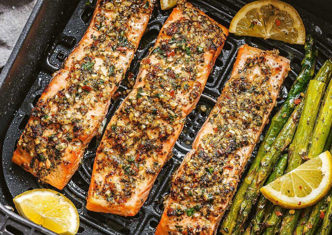 مزه دار کردن ماهی قزل آلا با زنجبیل