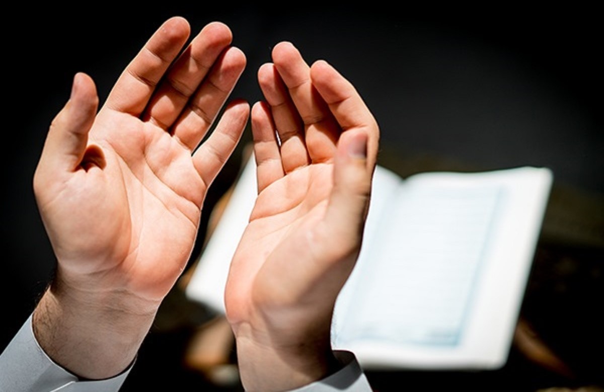 متن کامل زیارت عاشورا