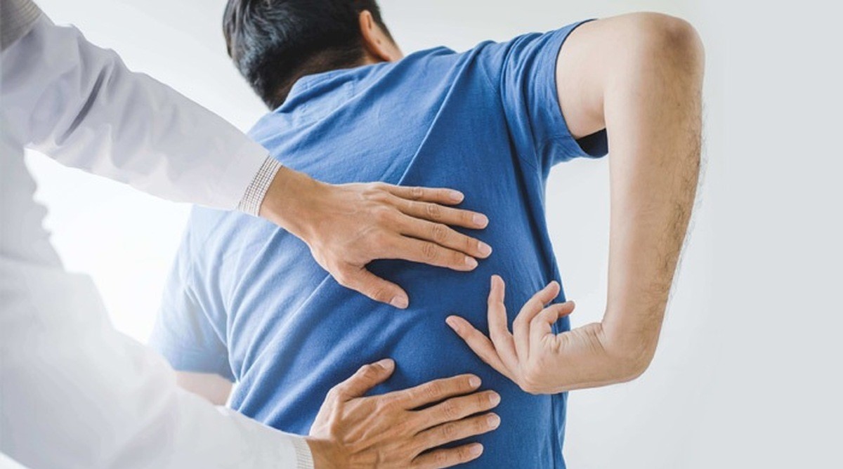 حرکات ورزشی برای کمر درد - درمان کمردرد در پنج دقیقه