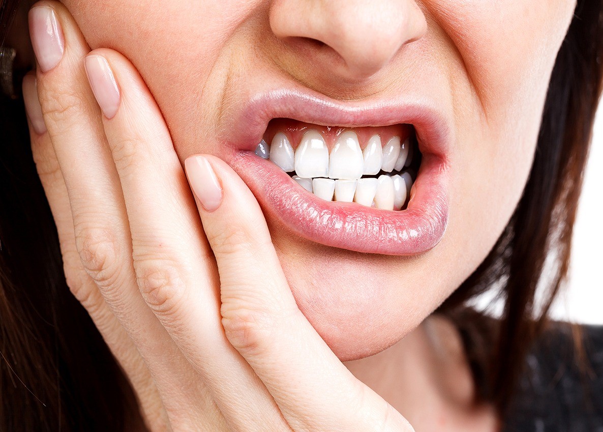 تسکین در آفت دهان - درمان آفت دهان با رب انار