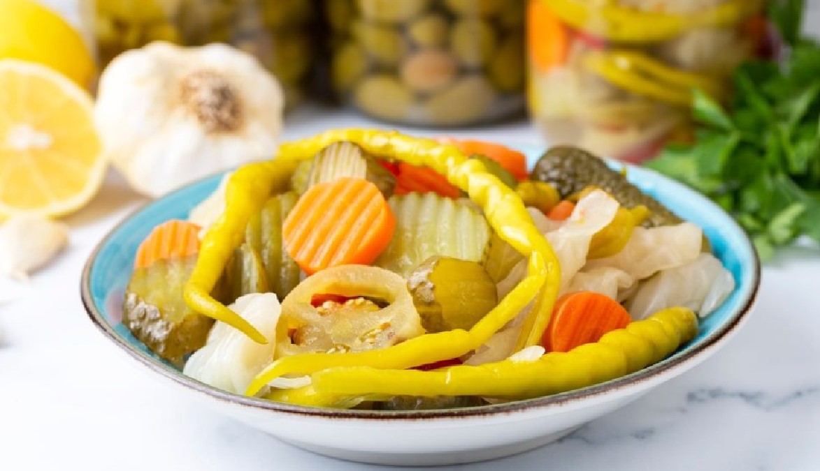 طرز تهیه شور گل کلم - کپک زدن آبغوره