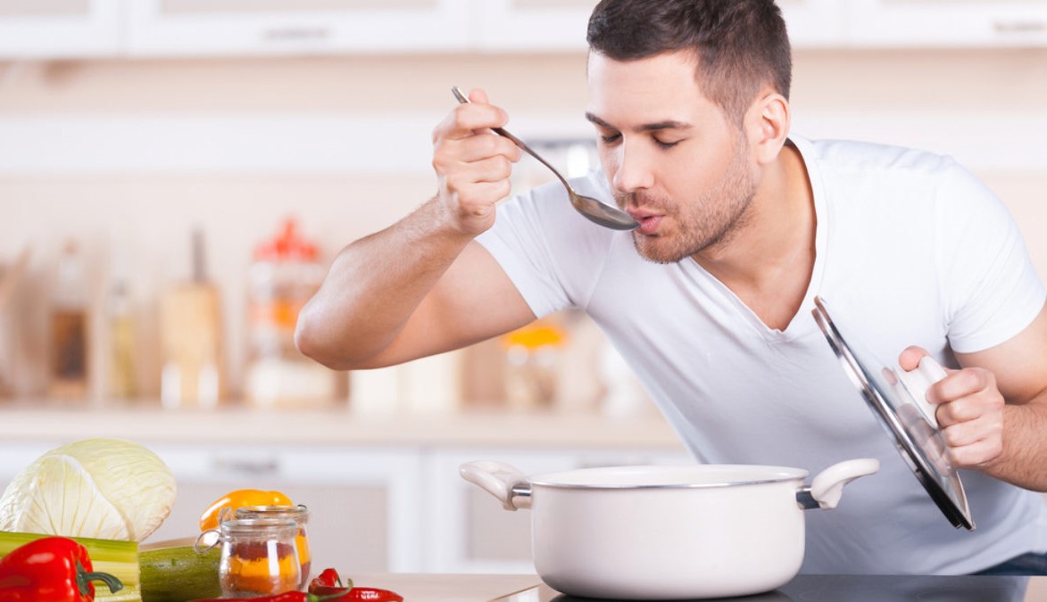 رفع ترشی غذا با نوشابه