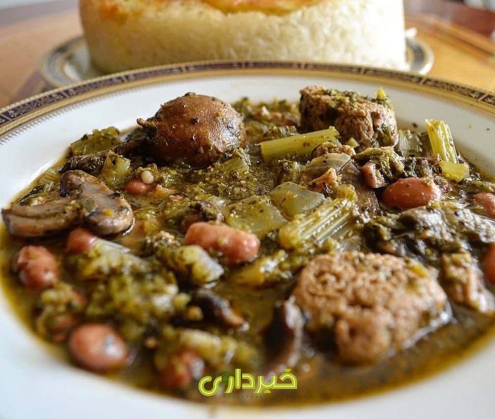 طرز تهیه خورشت کرفس با مرغ