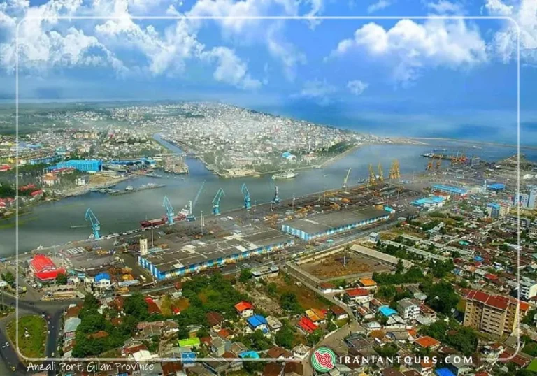  آزاد انزلی