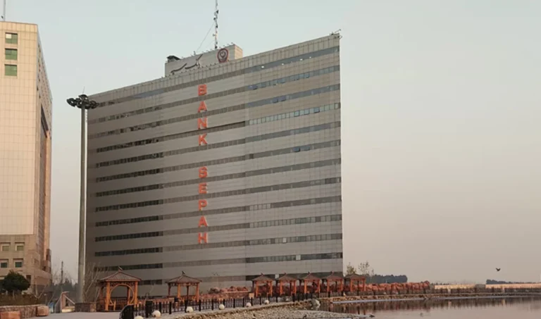 Central-Offices-of-Sepah-Bank-tehran-venusglass-3